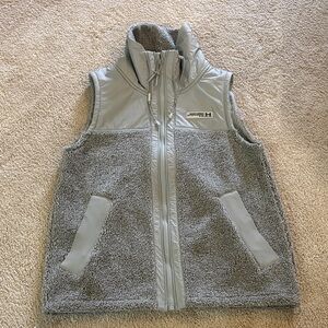 Under Armour Light Gray Fleece Vest Size Small
